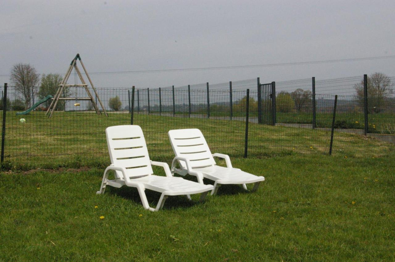 Bed and Breakfast Au Charme D'Antan Féron Exteriér fotografie